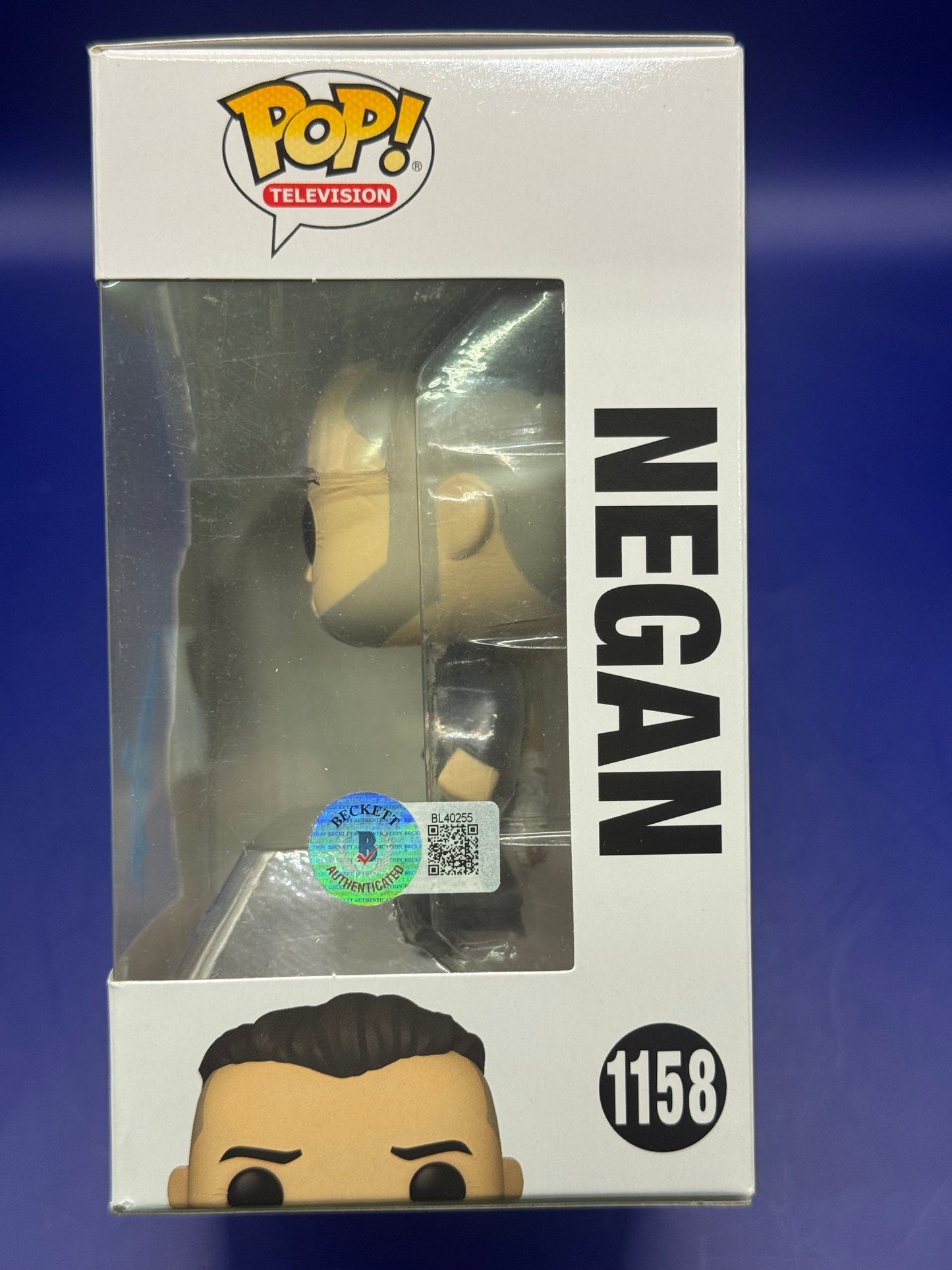 Funko Pop #1158 Negan Walking signed by Jeffery Dean Morgan (Beckett Authentication)