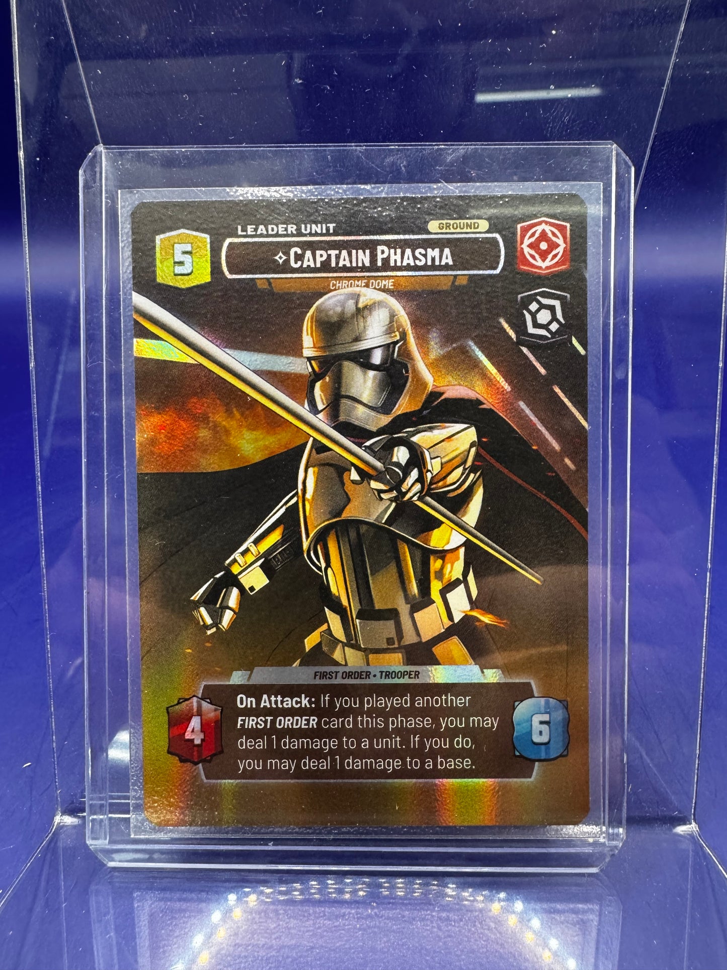 Captain Phasma - Chrome Dome (SHOWCASE) #1006